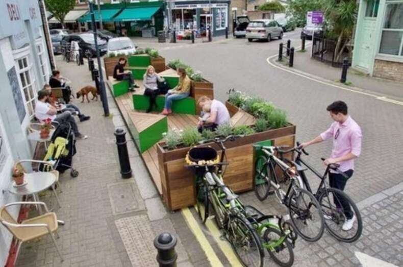 Propuesta de dotación de mobiliario para ampliar la huella peatonal en la calle de Poeta Fernando González/TA.